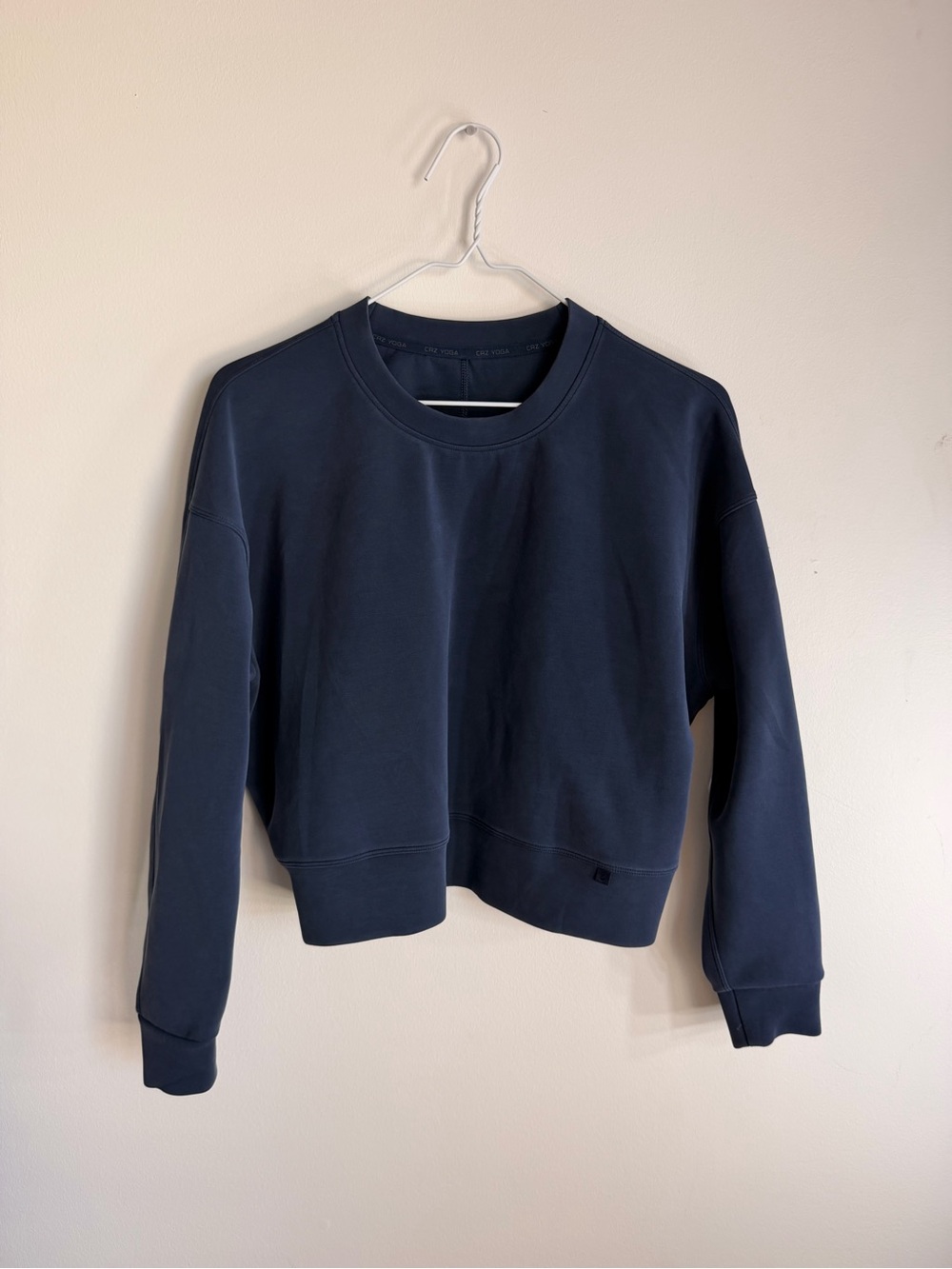 CRZ YOGA Navy Cropped Crewneck Sweatshirt